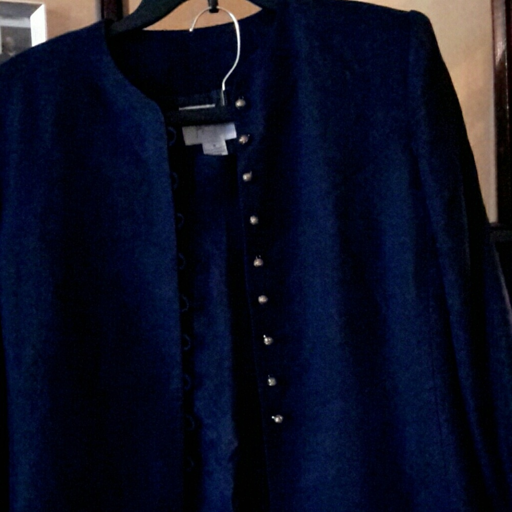 Ladies Suit